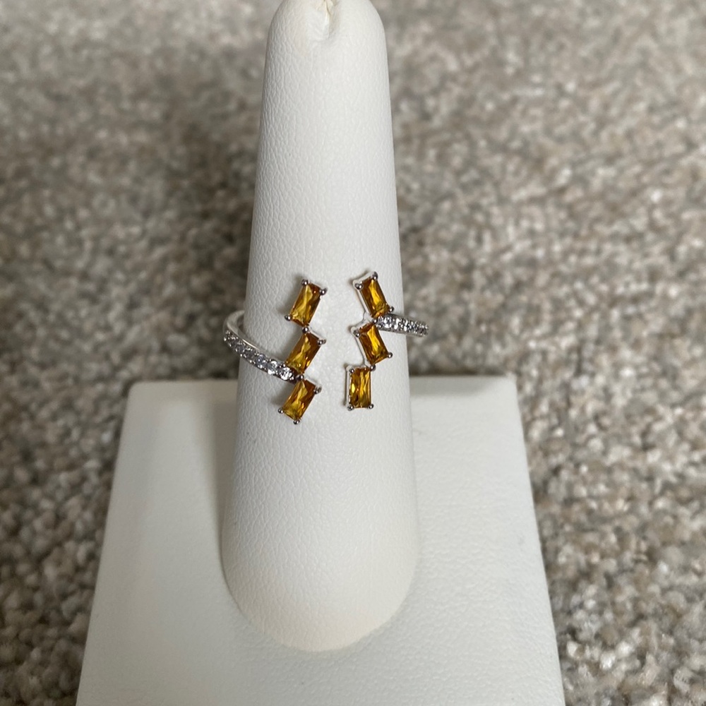 Bomb Party Size 9 Topaz Ring